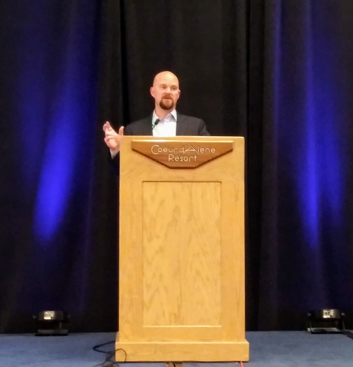 ReneeLa305's tweet photo. CEO Andrew Crapuchettes annouces @EmsiData's newest product - Open Skills. "Find the skills gap, inject the skills neccesary and get back to work". #Emsi2019 https://t.co/UrYHsAflG4