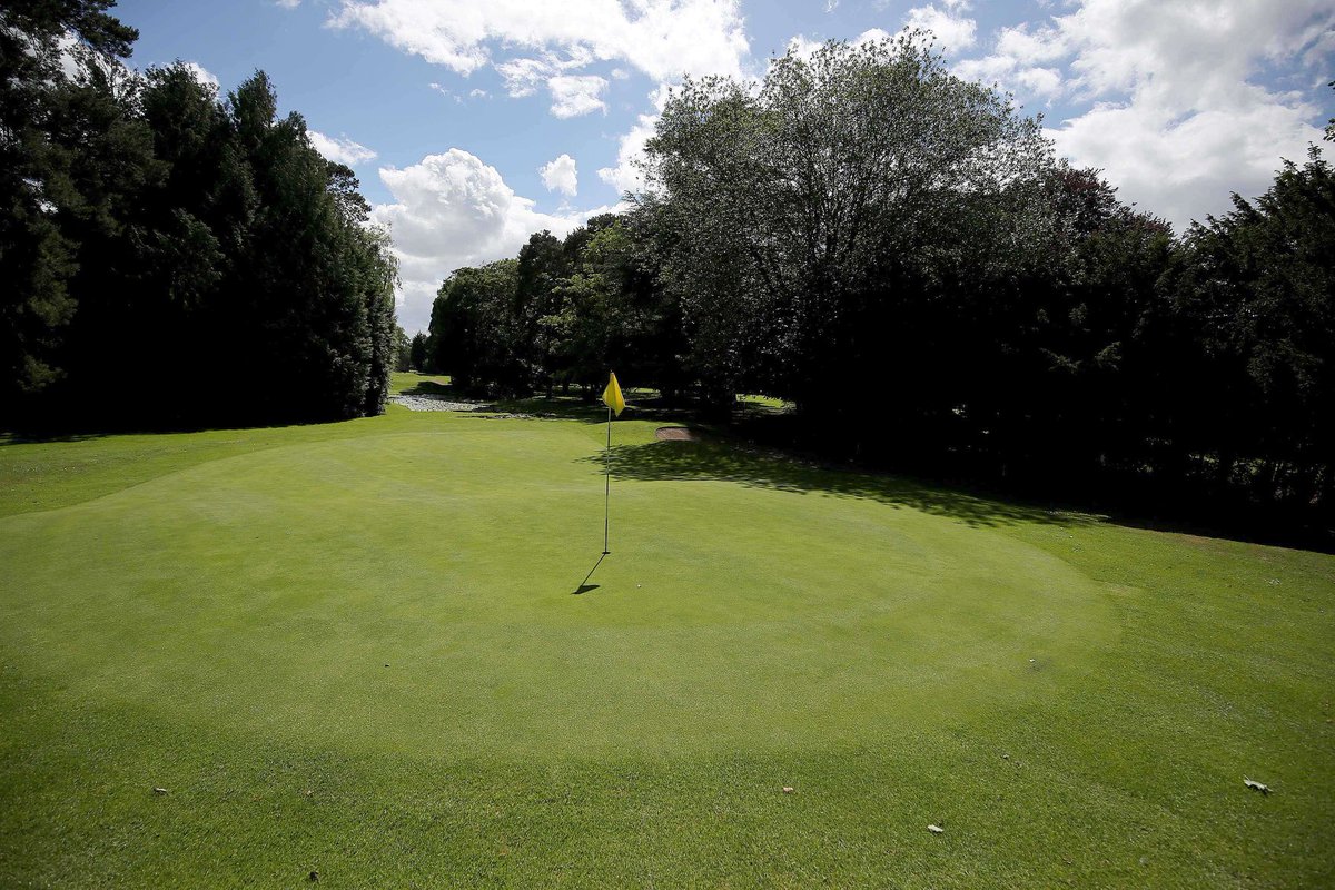 If the TV action 📺 👀 of the PGA championship this week whets your appetite for a round, the joining fee at Wentworth is a cool £125k. If you’d prefer a slightly more affordable game on one of our excellent courses, click ➡️ qhotels.co.uk/golf/ to book now from just £10!