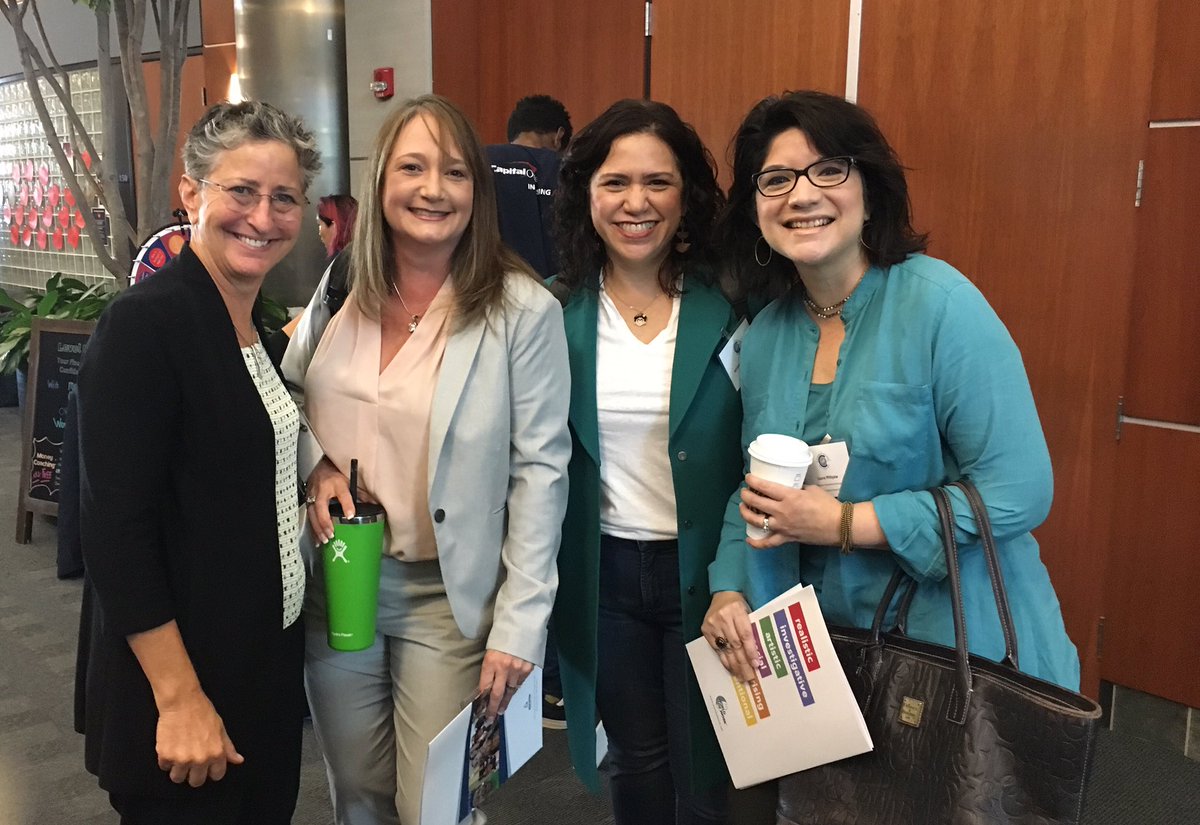 It’s an <a href="/eusdtweets/">Encinitas Union SD</a> alumni reunion at the <a href="/SanDiegoCOE/">San Diego County Office of Education</a> College and Career Pathway Summitt <a href="/eenglished/">Erin English</a> <a href="/lphilyaw1/">Dr. Laura Philyaw</a> <a href="/steph_casperson/">Stephanie Casperson</a> #womenleaders