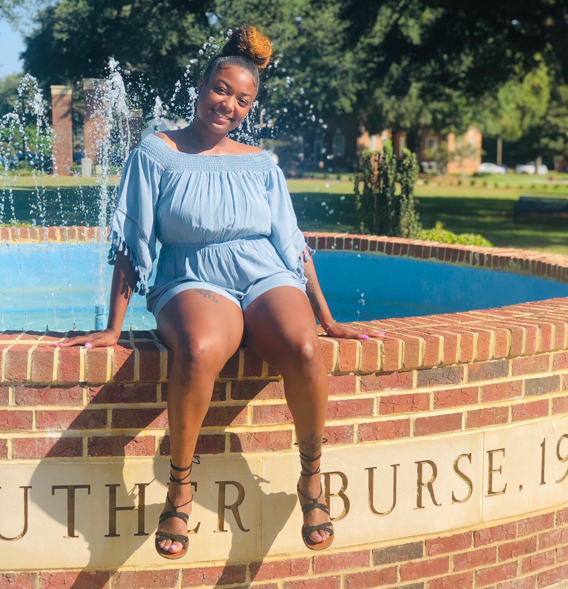 _anitra_lashayy's tweet photo. Glow like diamonds ๐โค๏ธ #FVSU https://t.co/sReFwsdumw