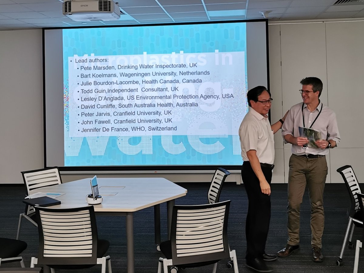 kong_chen's tweet photo. Professor Peter Jarvis from Cranfield University, a lead author of WHO's recently published report " Microplastics in Drinking Water", shared insights of the report with participants from PUB and NTU at a seminar organized by the Singapore Water Academy. https://t.co/VstdemP7JP