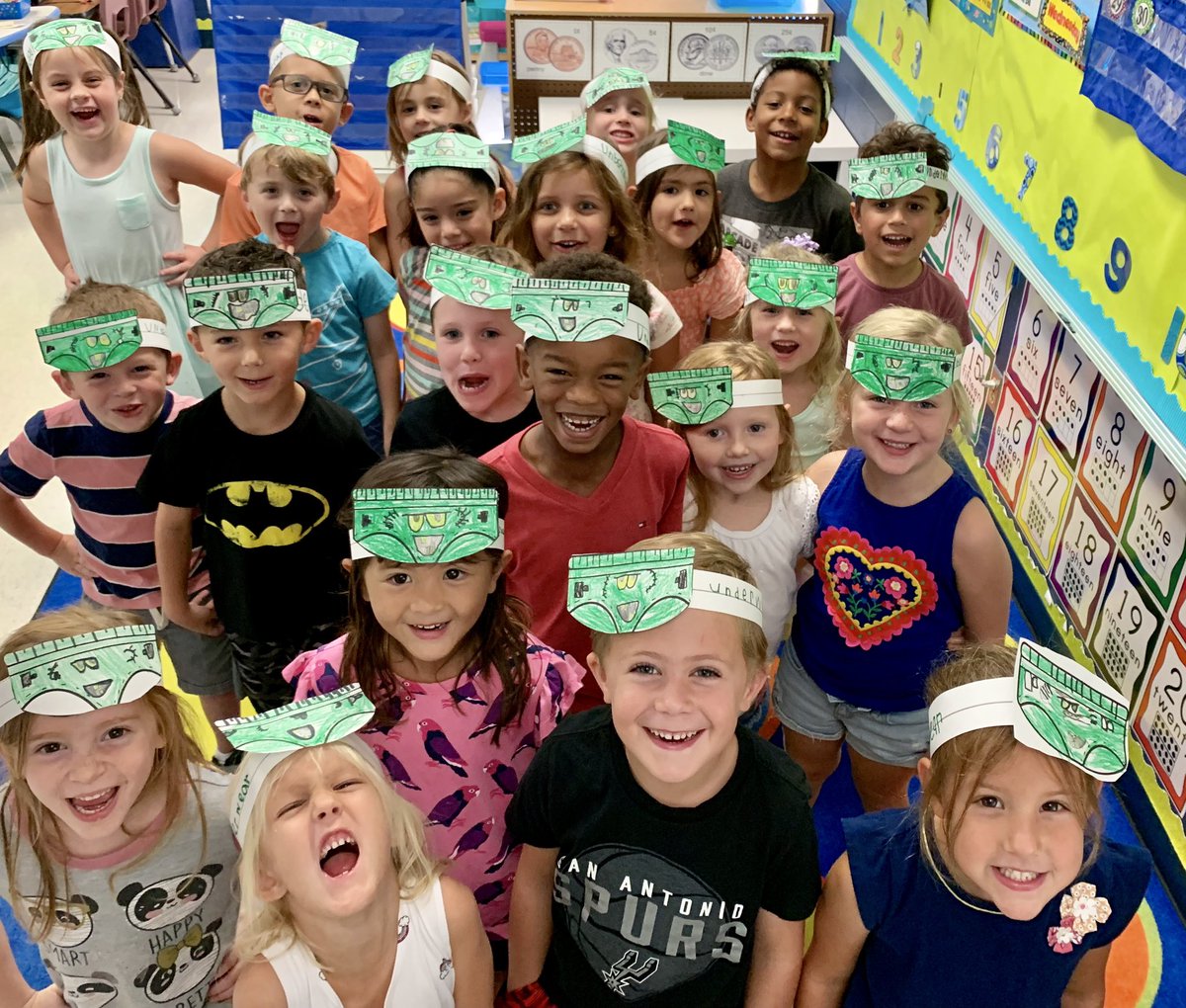 JCPrice331's tweet image. 'U' is for underwear...Super hilarious time in class this morning! @FairOaksRanchES