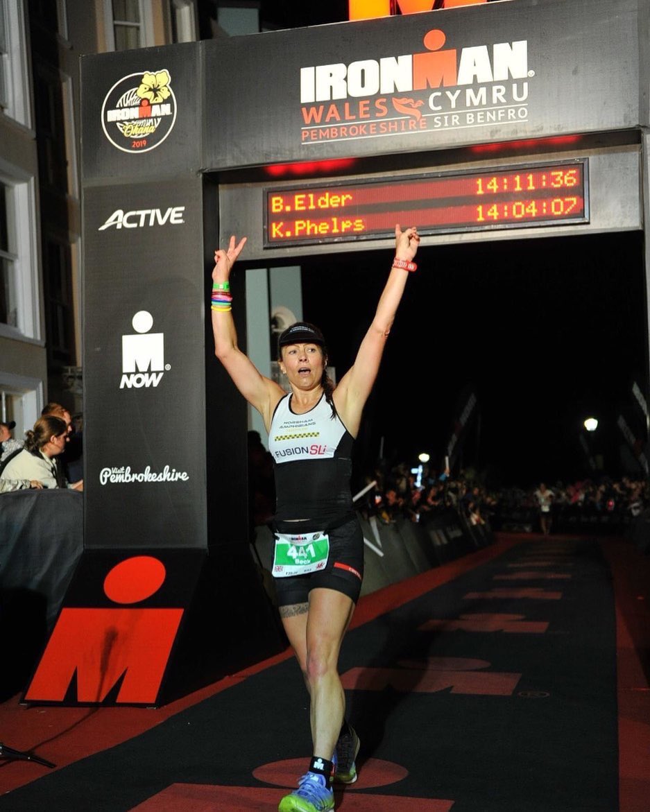 Congratulations to our Member and Coach Beck @beckeldertri She slayed the dragon at <a href="/IRONMANtri/">IRONMAN Triathlon</a> Wales this weekend. Fantastic achievement on such a tough course! 👏🏼👏🏼🏴󠁧󠁢󠁷󠁬󠁳󠁿🎉🍷💪🏼 #Ironman #swimbikerun <a href="/UkTriChat/">UKTriChat™️</a>