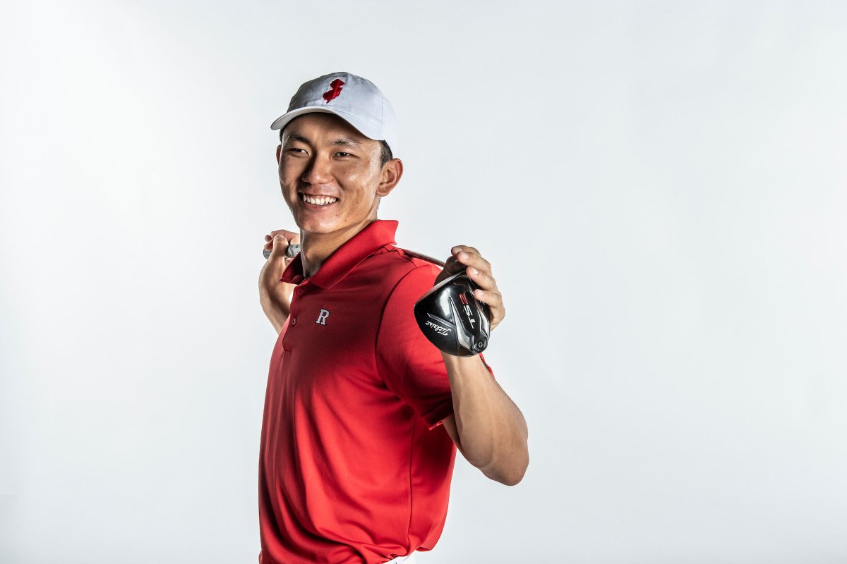 RUMensGolf's tweet photo. Great @RutgersU_News feature on Tony Jiang, who is one of the top golfers in the region despite being legally blind in his right eye. 

📰: https://t.co/AXI8h4PpOq | #GoRU https://t.co/JbrqX8pZ6T