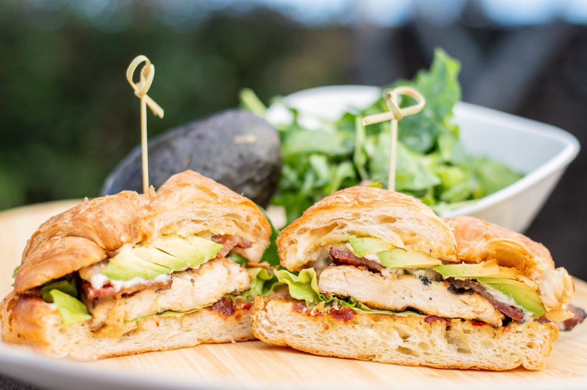 modernround's tweet photo. Lunch today~ Herb Marinated Grilled Chicken Breast + Sun Dried Tomato Aioli + Avocado + Bibb Lettuce + Boursin Cheese + Applewood Smoked Bacon all on a Toasted Croissant. Absolutely delicious and a fan favorite! #avocado #aioli #bacon #lunch #foodie #shooteatsip 🔫🥐🥤. https://t.co/4WvoGw69nF