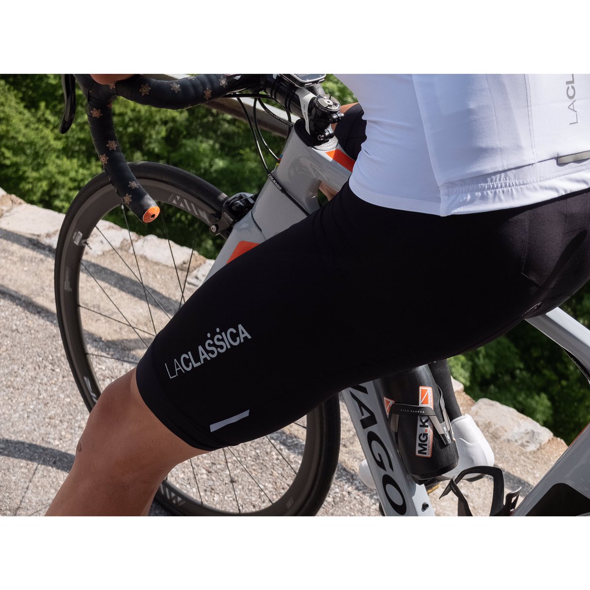 laclassica_wear's tweet photo. Comfort is one of the most important thing for keeping your performance high and your happiness to the roof. 
Get the right cycling style now! https://t.co/ubKYYuSDND