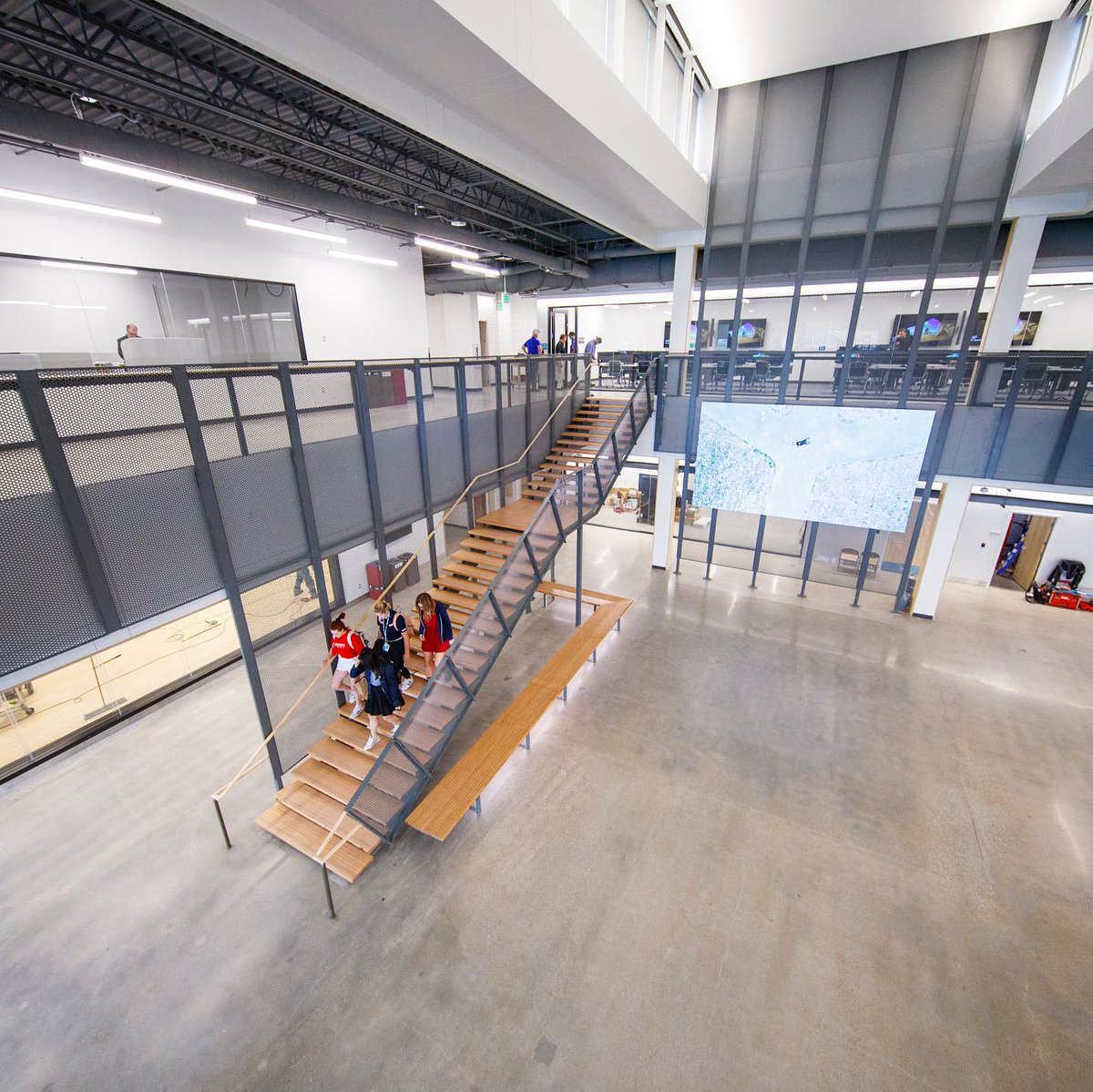 SelectLincoln's tweet photo. The IO Summit will be held at the new Johnny Carson Center for EMA. A key part of this school's curriculum is that it will prepare students for disruptive forces in artificial intelligence and data streaming. What a perfect place to host a summit based on innovation and growth! https://t.co/kDgSi8iMKf