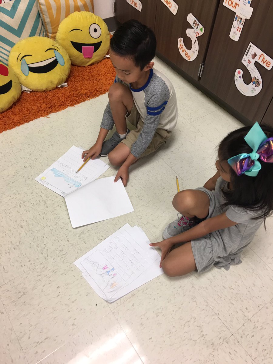 SmithsBobcats's tweet photo. Spending some time with our writing buddies! https://t.co/TNVZ30dNYo