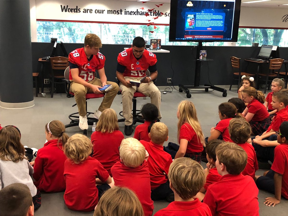 ptntx's tweet photo. ⁦@ParishSports⁩ football players read to 3rd &amp; 4th graders in preparation for ⁦@RashadJennings⁩ visit to ⁦@parishepiscopal⁩ ⁦@Havard_Library⁩ https://t.co/RT8qZjDwPc