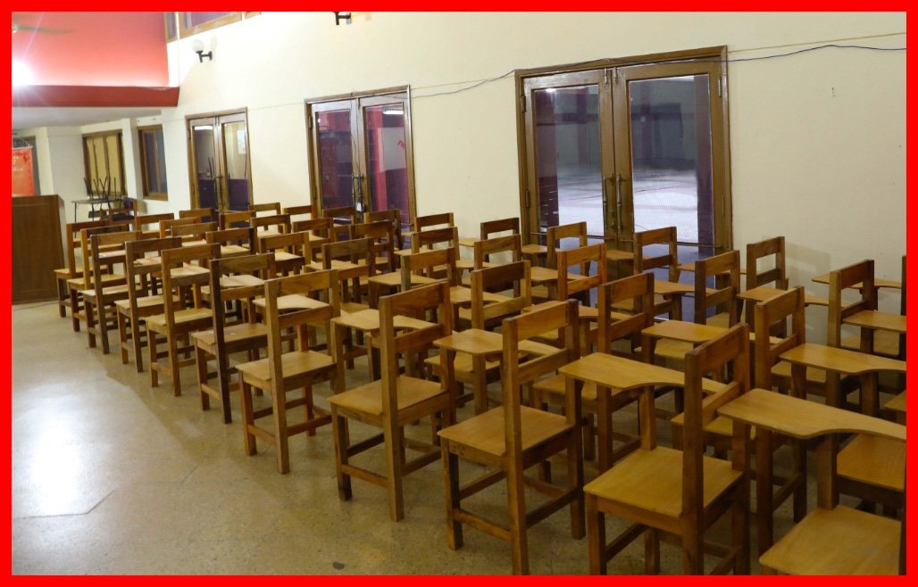 AllianaPedro's tweet photo. Seguimos trabajando en la reorganización de las distintas áreas de la Junta de Gobierno, aquellas sin funciones especificas, siempre pensando en que la casa de todos los colorados debe funcionar de manera rápida, eficaz y brindando soluciones para todos los correligionarios. https://t.co/JX0I0aDs6S