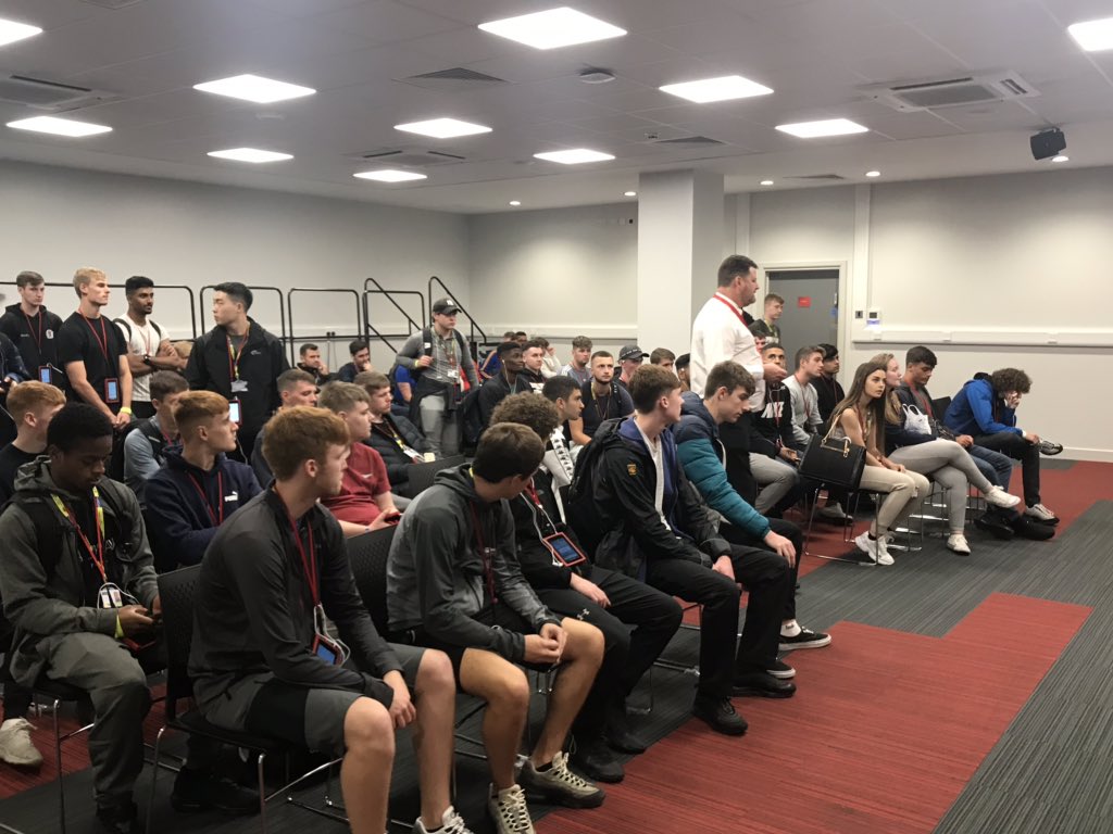LJMUSportB's tweet photo. Day 2 for our Level 4's ✅
Fantastic visit to the home of the current champions of the @ChampionsLeague.... @LFC. Awesome stadium tour. Next up tomorrow..... @AirbornAcademy 🏃 #liverpool #LFC #ljmu #YNWA @LJMUEHC
📸 credits- @mullahcorner https://t.co/3xAvtZLDTD