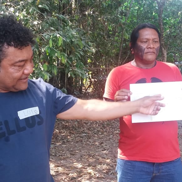 MundoConexsus's tweet photo. Essa é a 1º Oficina de Modelagem de Negócio Comunitários que está acontecendo em Alta Floresta. O evento foi elaborado pela #Conexsus em parceria com a @sementenegocios, @icvcentrodevida, @socioambiental e @InstitutoIPE. O próximo encontro será no dia 26, em Belém. https://t.co/cFAjec5A18