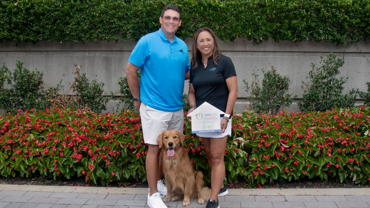 humanecharlotte's tweet photo. Thank you to our honorary co-chairs @RiverboatRonHC and @CoachRiv2 for kicking off our public capital campaign to raise $15 million for a new animal resource center! Make a donation today at https://t.co/jjiFK21sW9. #hscwearefamily #anewhomeforhsc #panthers https://t.co/m6eNnPPyMc