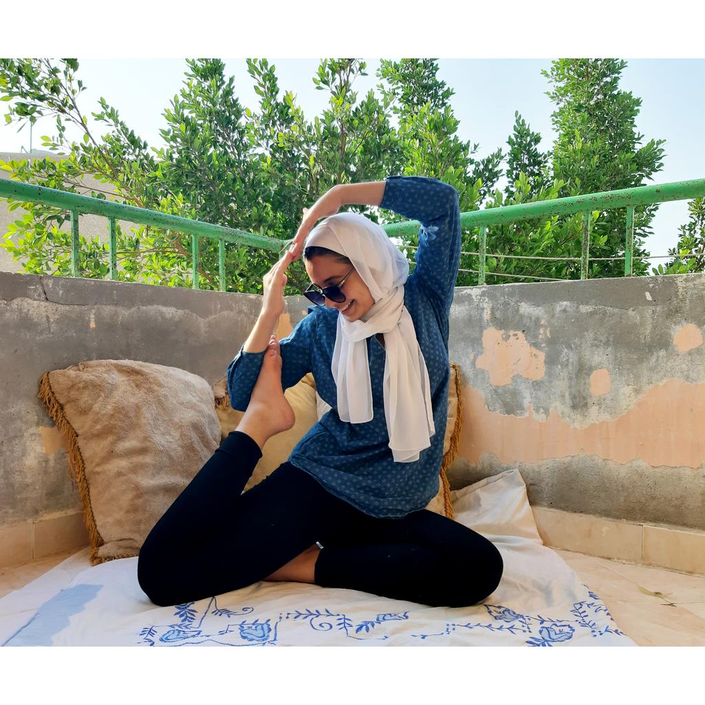 rodzyalaa's tweet photo. Today's intention ,
I shall be lead from the heart ,
From a place of compassion .
.
.
Those who have compassion have, a lot ๐คฒ
.
.
#compassion #Heart #yoga #passion #mindBodysoul #forwardFolds #temarKroz #rasSudr #janubSina #Egypt .
. https://t.co/nICVKnT8Wn