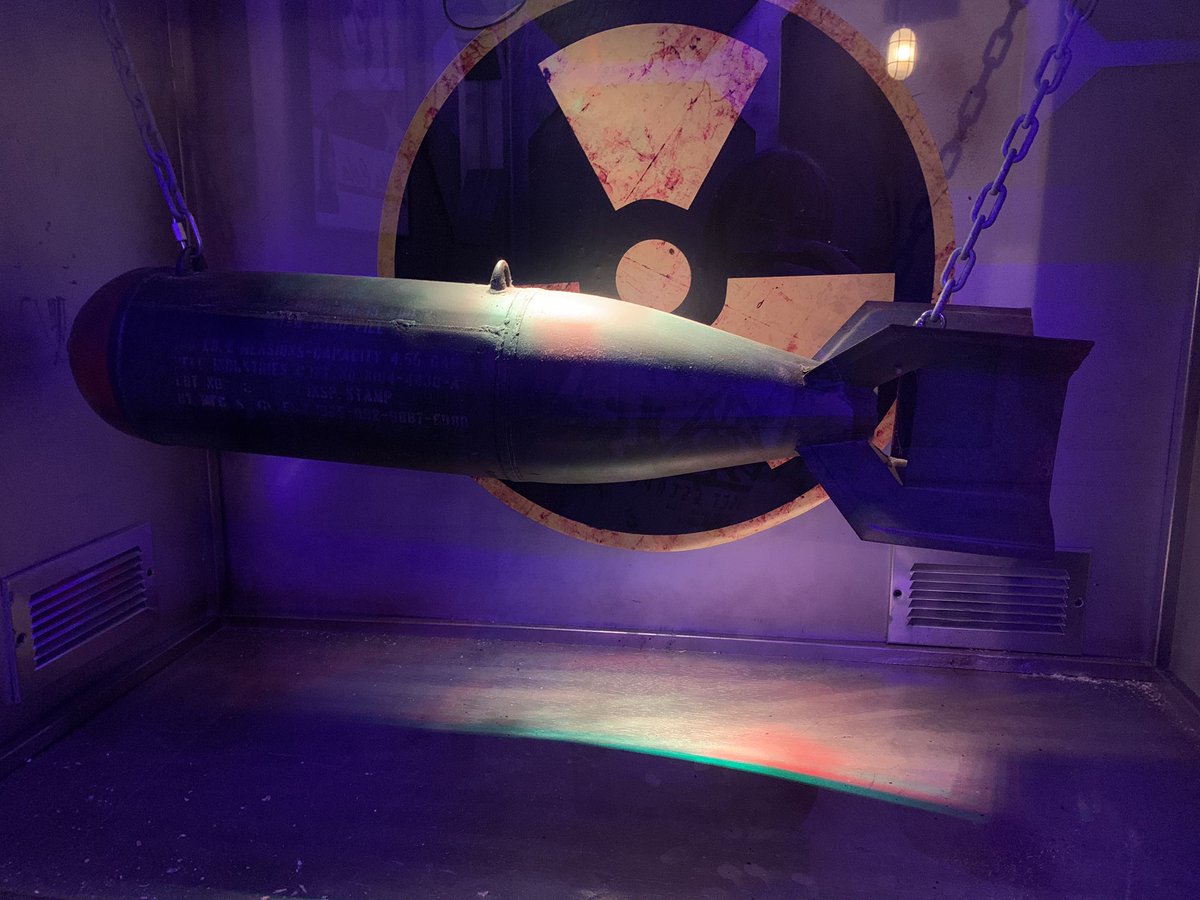 _ProjectEscape_'s tweet image. Does your team have what it takes to disarm the bomb in Vault 202 in under an hour?