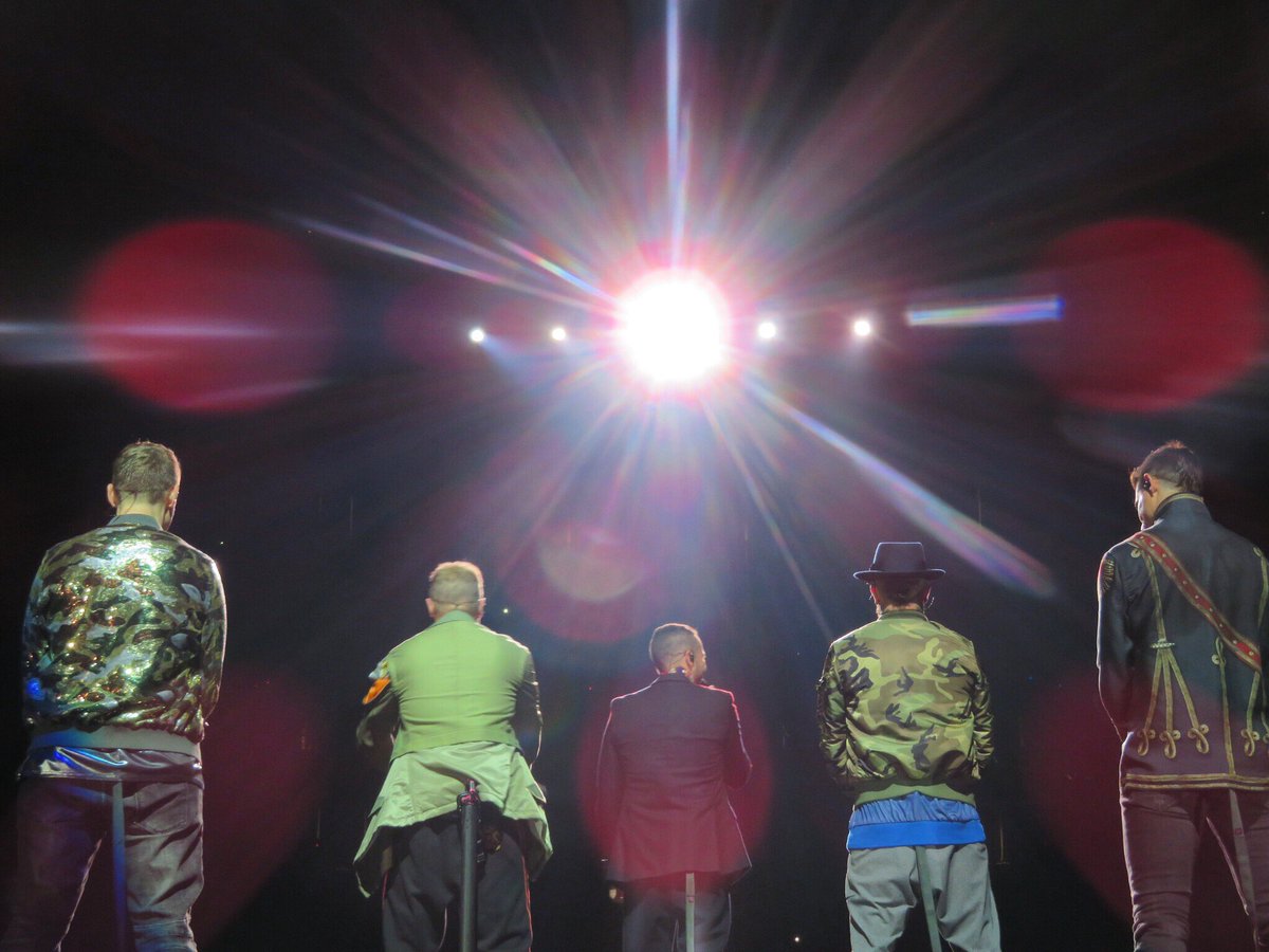 jstram's tweet photo. The best birthday 🖤 @backstreetboys #BSBNEW https://t.co/tU7dDD04hi