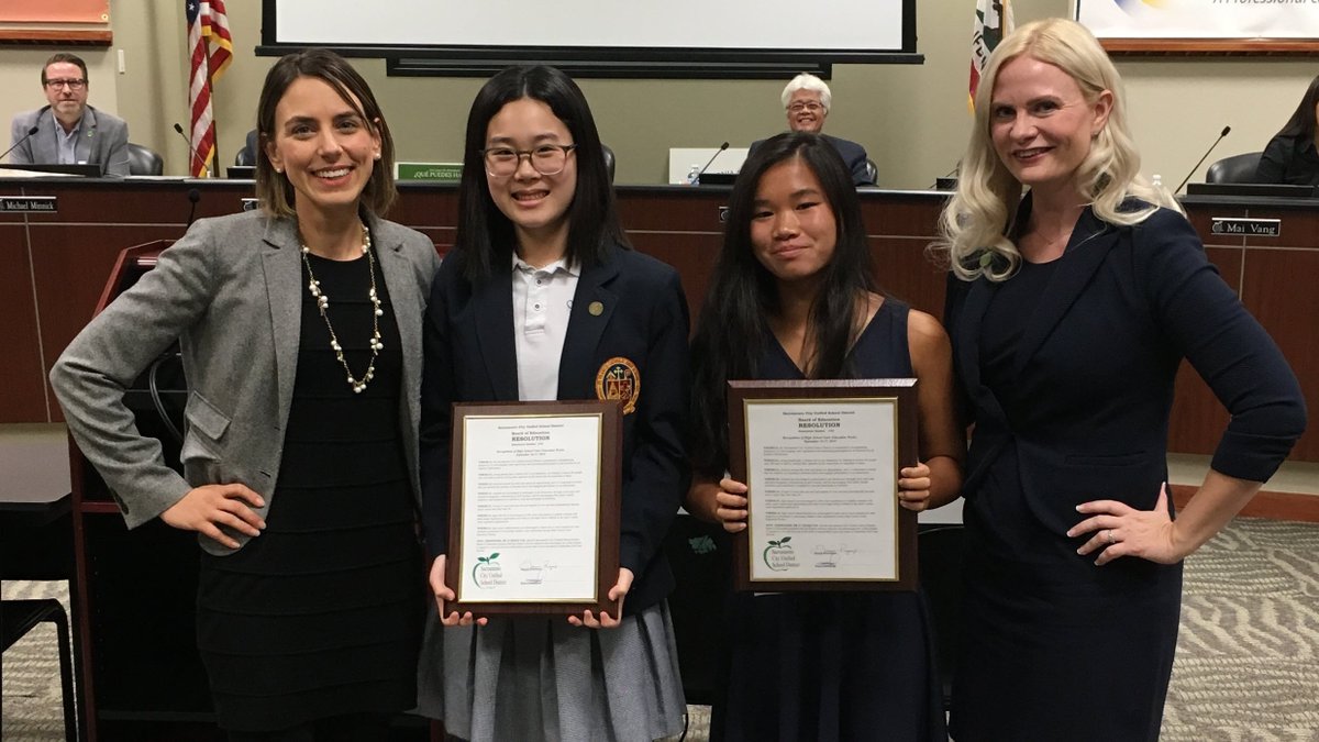 Student Spotlight: We'd like to thank <a href="/SCUSDMcClatchy/">McClatchy High School</a>'s Eleanor Love, vice-chair of Sac County Youth Commission and co-chair of the county's pre-registration project, for pre-registering students to vote! This kicks off voter education week. Learn more: bit.ly/2lUyEju