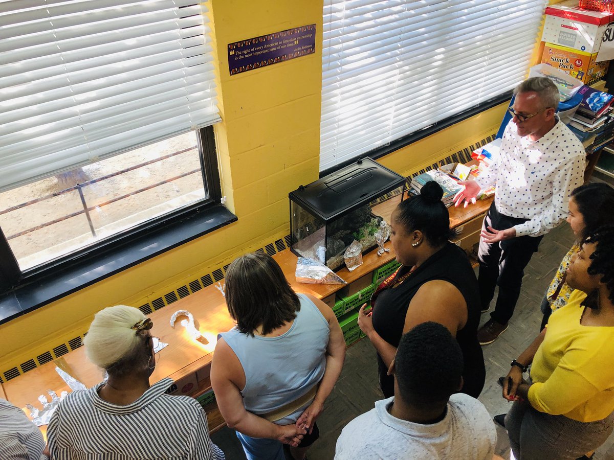 gerald_smithjr's tweet photo. had an amazing learning group experience with @JimReesePZ today and the @stm_raiders educators
.
.
@shschooldc @eliseheil see you guys next month at the DC-PZ connect
.
.
.
#CCAMakes #CCAThinks #CCAWonders #CCALead https://t.co/d31ySHB4Uj