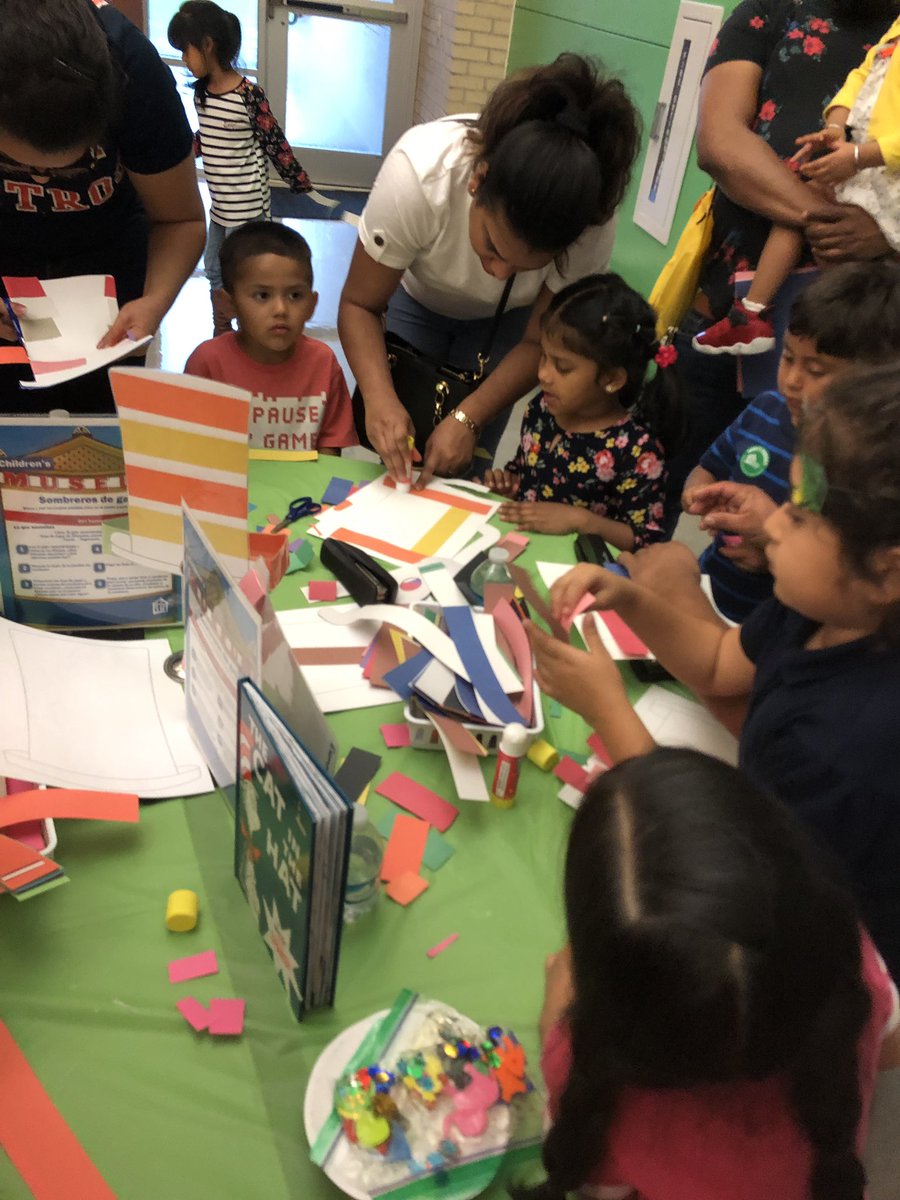 Lizbeth19782's tweet photo. #HISD0parentU @FARIASECC a pesar de la tormenta https://t.co/UQwCrtlVCk