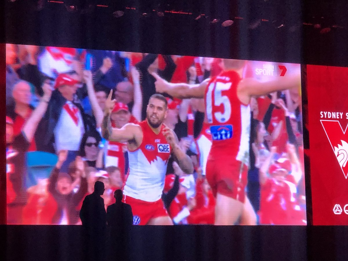 The @sydneyswans @Buddy_Franklin receiving his 300 game recognition award from coach Brett Kirk who gave an emotional and culturally poignant speech @dihara @JesintaCampbell #BobSkiltonMedal