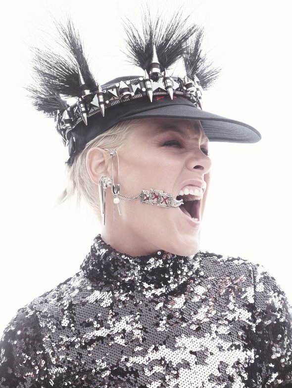 INTSonyMusicJP's tweet photo. 米倉涼子 × P!NK
✨夢の最強タッグ✨

世界の最強ポップ・アイコン＝＃PINK の大ヒットシングル「ソー・ホワット」が10/17(木)午後9時～スタートする ＃米倉涼子 さん主演 大人気連続ドラマ『＃ドクターX ～外科医・大門未知子～』＃主題歌 に決定❗️

🎧「#ソーホワット」再生
https://t.co/4kPPpHDnGa https://t.co/npcW59FZr6