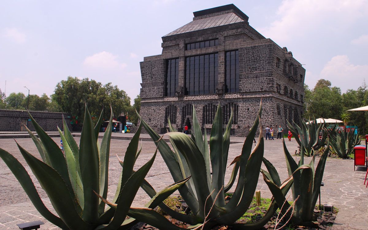 mexdesconocido's tweet photo. Este paseo por Coyoacán te sorprenderá. Te presentamos lugares increíbles y poco conocidos. https://t.co/6tLVONEnBM https://t.co/Dy1jyGer94