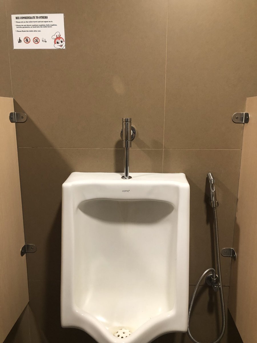 iamlarryfied's tweet photo. Flex ko lang ang urinals ng @Jollibee Tagum, lahat naka bidet. Bida bida bidet! https://t.co/qb4mS2baX9