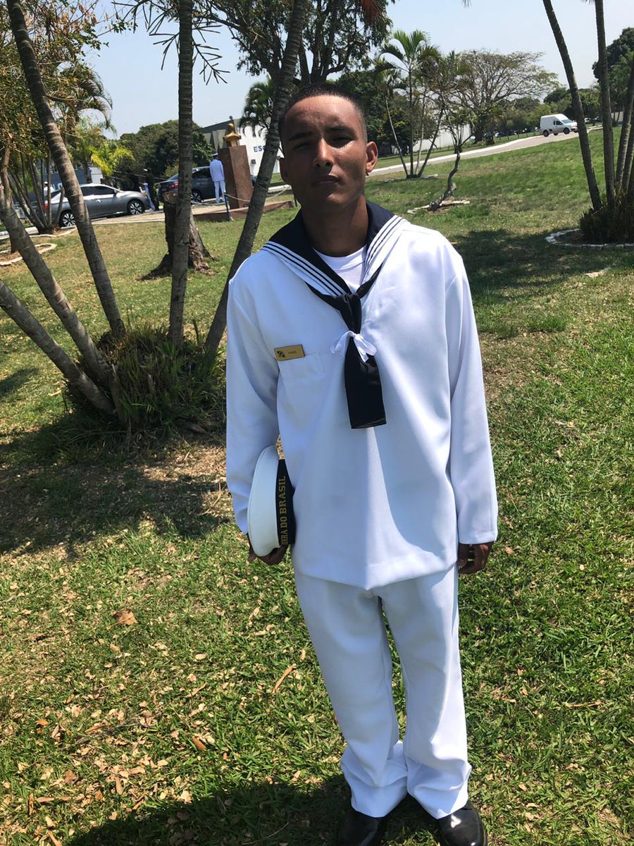 daniel_gustavo3's tweet photo. Enfim chegou o grande dia 17!!! 🎓⚓🇧🇷 https://t.co/tUVqqu8DWD