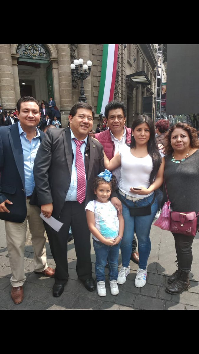 CEDmorenaXochim's tweet photo. José Carlos Ruiz, la diputada Donaji y Martín Rosales abanderarando al pueblo de Xochimilco en el #1InformeSheinbaum #CDMXNuestraCasa https://t.co/K0cPF8kFfL