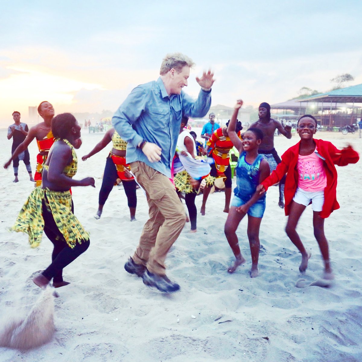 projectokurase's tweet photo. Dance with us tonight! 🥁We’ll be all eyes on @ConanOBrien #ConanWithoutBorders in #Ghana with #NkabomCultureTroupe from #Okurase village! 🇬🇭 You can also stream on @netflix, @TBSNetwork and follow #ConanGhana ❤️ #conanobrien #teamcoco #projectokurase #nkabomculturaltroupe https://t.co/ASKst5krig