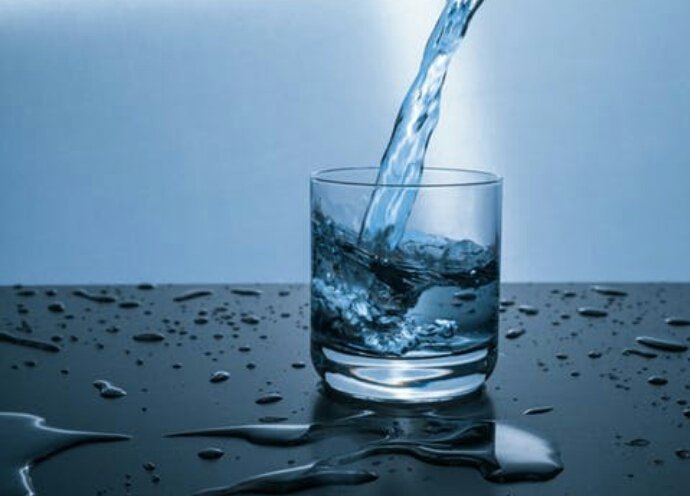 alivehopef's tweet photo. HEALTH THROUGH WATER
4-5  glasses of water a day will help in system regulations including getting rid of body &amp; skin toxins, but if you can get up to 8 glasses PERFECT.

#AliveHopeFoundation
#DrinkGoodWater
#GlassesOfWater
#SkinToxins
#FluidLevels
#MineralsAndNutrients
#Kidney https://t.co/J7akAj5nNO