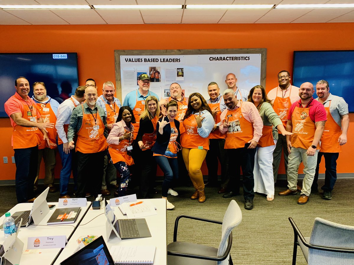 Loved hanging with our HDU crew this afternoon! This group of leaders completely rocks!!!! #OrangePower! <a href="/THDzsazsa/">Zsa Zsa Johnson 🧡</a> <a href="/wendyofthewest/">Wendy Jiles</a> <a href="/thdShannon/">Shannon Brown</a> <a href="/LAPortelli/">LA Portelli</a> <a href="/THDRyanSilcott/">Ryan Silcott</a> <a href="/THDYuda/">Yuda Arbeli</a> <a href="/KendraByrd24/">Kendra Byrd</a>