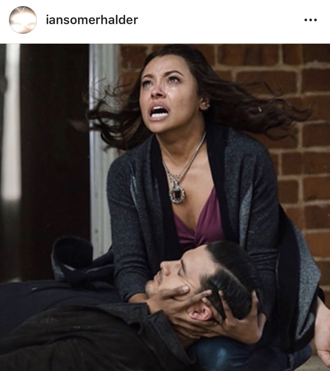 dreamslover94's tweet photo. #10YearsOfTVD 😭❤️❤️❤️ https://t.co/5PhoyA6Zle
