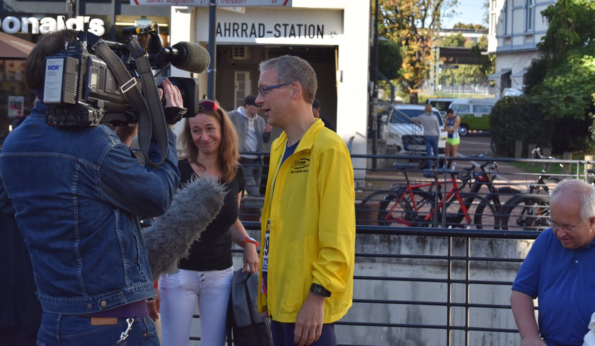 Tolle Geschichte! Guido Sanders Rekorddiät! 
Beitrag wird am 18.9. ab 19:30 Uhr in der WDR-Lokalzeit aus Bonn ausgestrahlt. Parallel wahrscheinlich auch in der Lokalzeit aus OWL (Bielefeld). madiathekviewweb.de #lazpuma #guidosander #diät #running