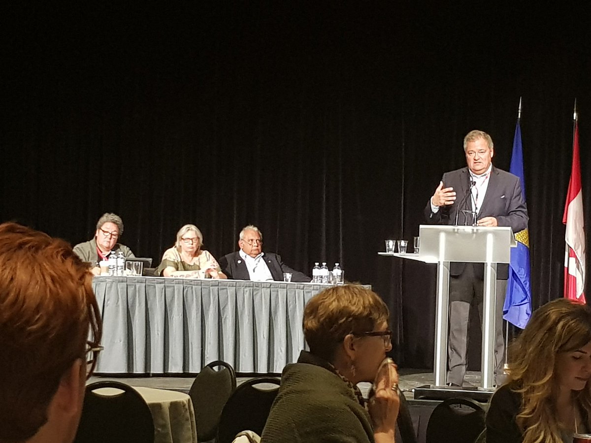 More from #WICC2019 DAY 1.

When people ask 'why are you still talking about the past?', it shows they don't understand that our past can affect the health of Indigenous peoples today - Michael DeGagné.

#LunchtimeSeminar