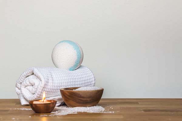 #BMBarchives: "Let’s not beat around the bush. Moms are the best at neglecting self-care. But who can blame us? How can we fit it in when we are busy taking care of everybody else?" ow.ly/nrHO50w4EtB #bloomingtonmomsblog