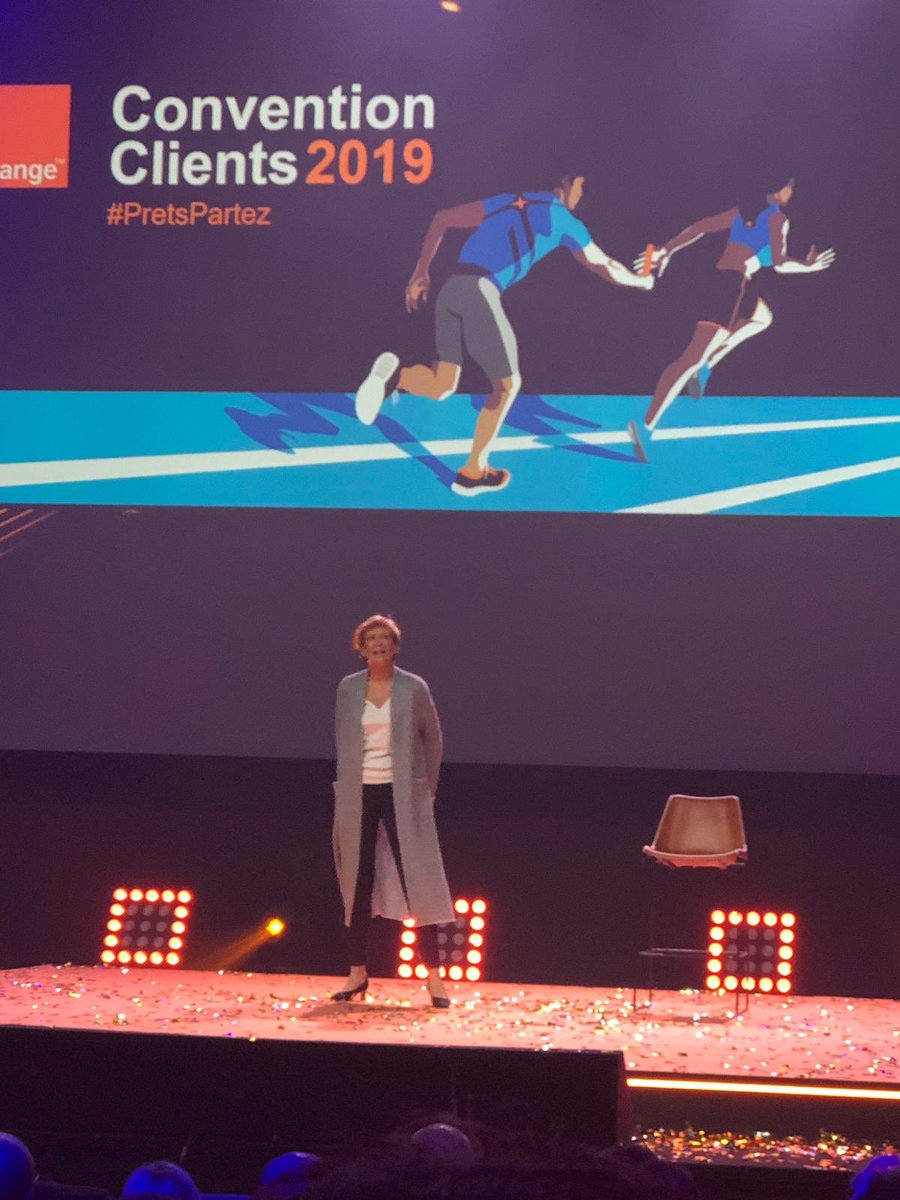 ValerieTherond's tweet image. Belle énergie à #nice pour la convention des ventes 🎬@Orange_France avec les équipes commerciales @OrangePACA et @OrangeAuRA Échanges riches sur nos enjeux majeurs #fibre  @OrangeBankFR 📲 ravie d’avoir témoigné sur l’ ancrageterritorial🙃 😀