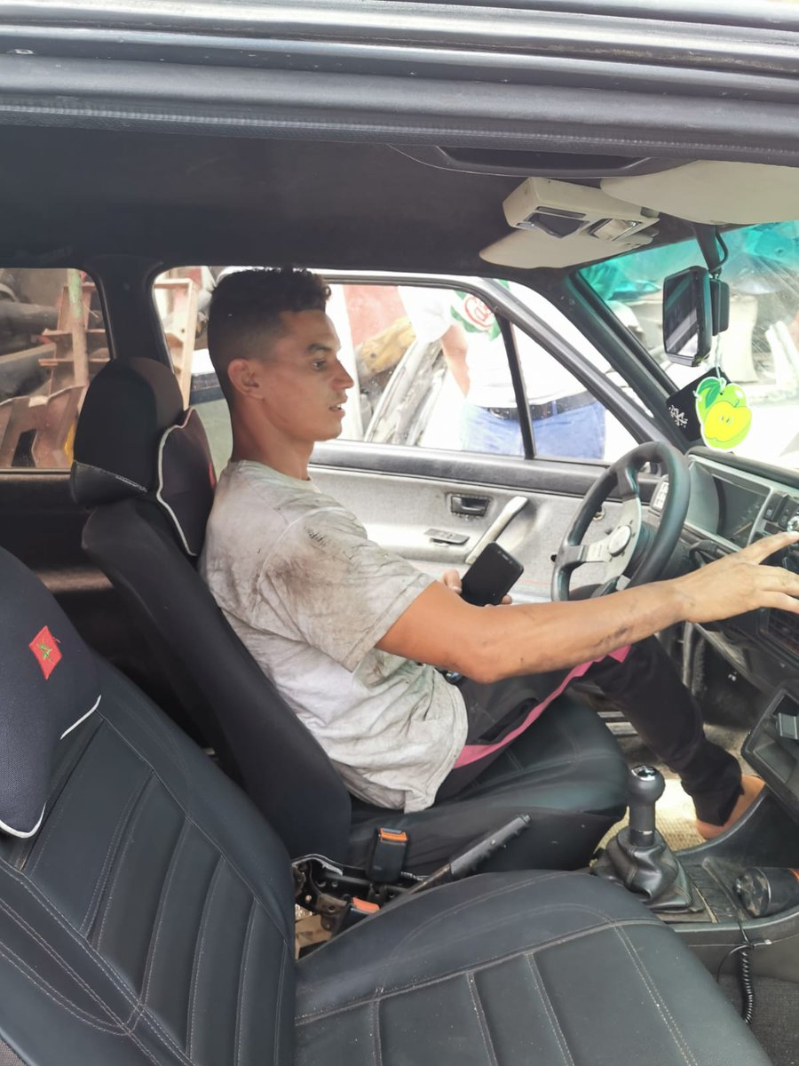 Hoy hemos descubierto que <a href="/Cristiano/">Cristiano Ronaldo</a> conduce un <a href="/VW_es/">Volkswagen España</a> #vwGolf 2 y está en Marrakech #CristianoRonaldo