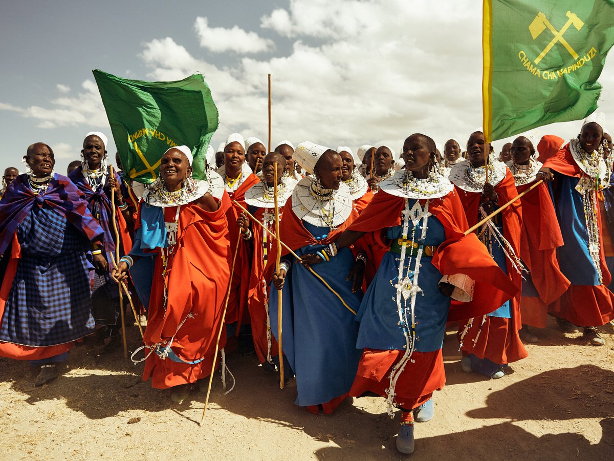 Clay Cook (@claycookphoto) on Twitter photo Year after year, I’m fortunate enough to visit multiple Maasai villages and meet dozens of beautiful Maasai, who are celebrating their new clean water well with <a href="/WaterboysORG/">Waterboys.org</a> . The christening of every new well is met with traditional song and dance in groups of male or female. Year after year, I’m fortunate enough to visit multiple Maasai villages and meet dozens of beautiful Maasai, who are celebrating their new clean water well with <a href="/WaterboysORG/">Waterboys.org</a> . The christening of every new well is met with traditional song and dance in groups of male or female.