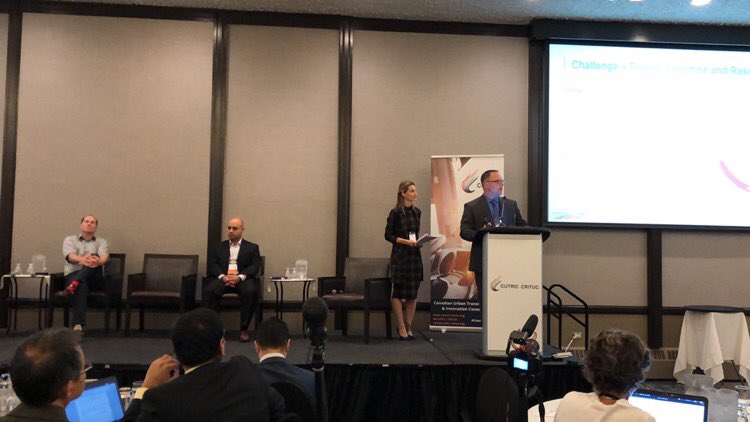 CUTRIC_CRITUC's tweet photo. “We’re making the decisions today about buses we’ll be using for the next 12 to 15 years.” Scott Gillner from Brampton Transit @CityBrampton #LCSMNationalConference #cleansmartmobility https://t.co/KL6MtaPfZv