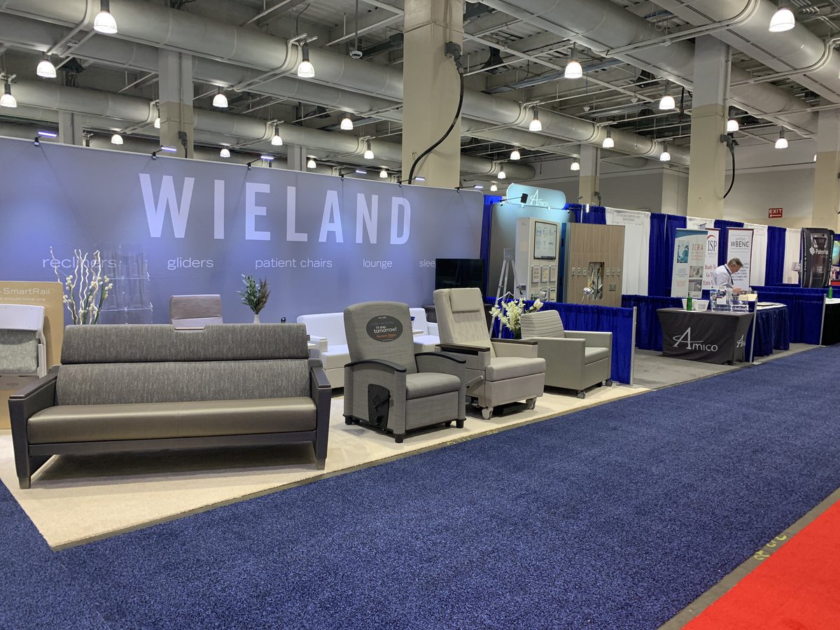 hcarefacilities's tweet photo. It’s almost party time! Exhibit Floor doors opens at 4pm with drinks, appetizers and the Raffle drawing. Drop your raffle ticket in the prize bucket you want by 5:30pm. #hfse19 #raffle #homebaseprogram https://t.co/cLR6w8ogFK