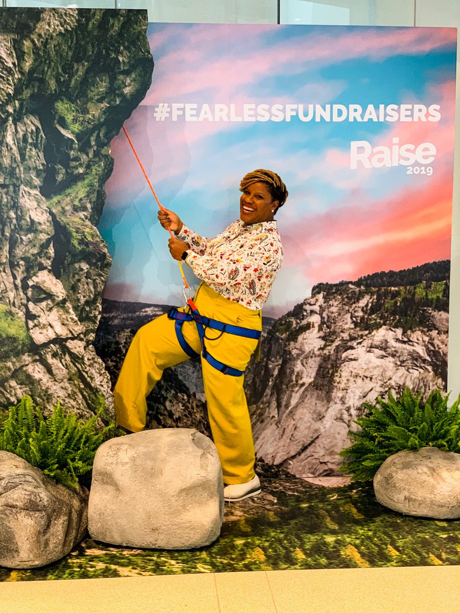 kishshanapalmer's tweet image. It's Day 2 at #RAISE2019 and I’ll be closing us out as Keynote today but FIRST — let's get some sessions in!
#leadingwell #leadlikeyourlifedependsonit #fearlessfundraiser #raise2019