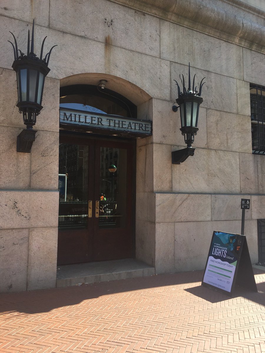 CUArts's tweet image. Want to take a study break and get your hands messy? Sign up for #MorningsideLights lantern-building workshops at morningside-lights.com for some meditative papier-mache-ing 👨‍🎨
✨Follow our Instagram stories (@arts_initiative) for behind-the-scenes peeks at lanterns in progress!