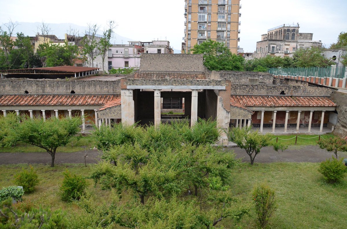 Sarah404BC's tweet photo. #Oplontis – Villa #Poppaea – another cracker from @carolemadge . Thank you! 

https://t.co/AY7sgAbvcV https://t.co/W4LFOsNRLa