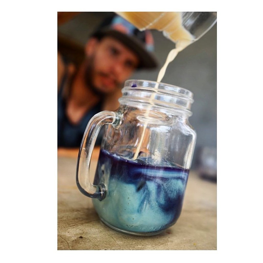 GlassiaMexico's tweet photo. Drinking Jar #happyclients #conoceglassia #glassia #fabrica #vidrio #glassware #cristaleria #hoteles #restaurantes #bares #mesaycocina #mexico #mx #fabricantedevidrio #fabricadevidrio #cocktails #drinks #cocteleria #bebidas Foto de @rooftopcafetulum https://t.co/Zm5gIwcyb1