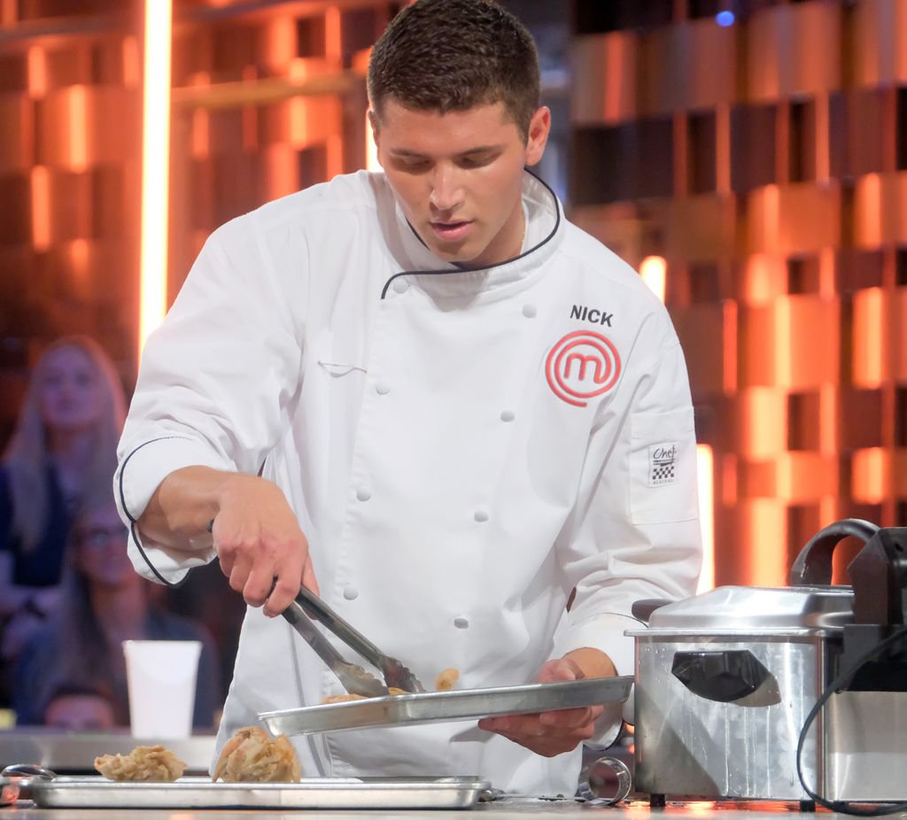 Harvard University on X: Harvard alum Nick DiGiovanni competes in the  finale of reality show MasterChef:    / X