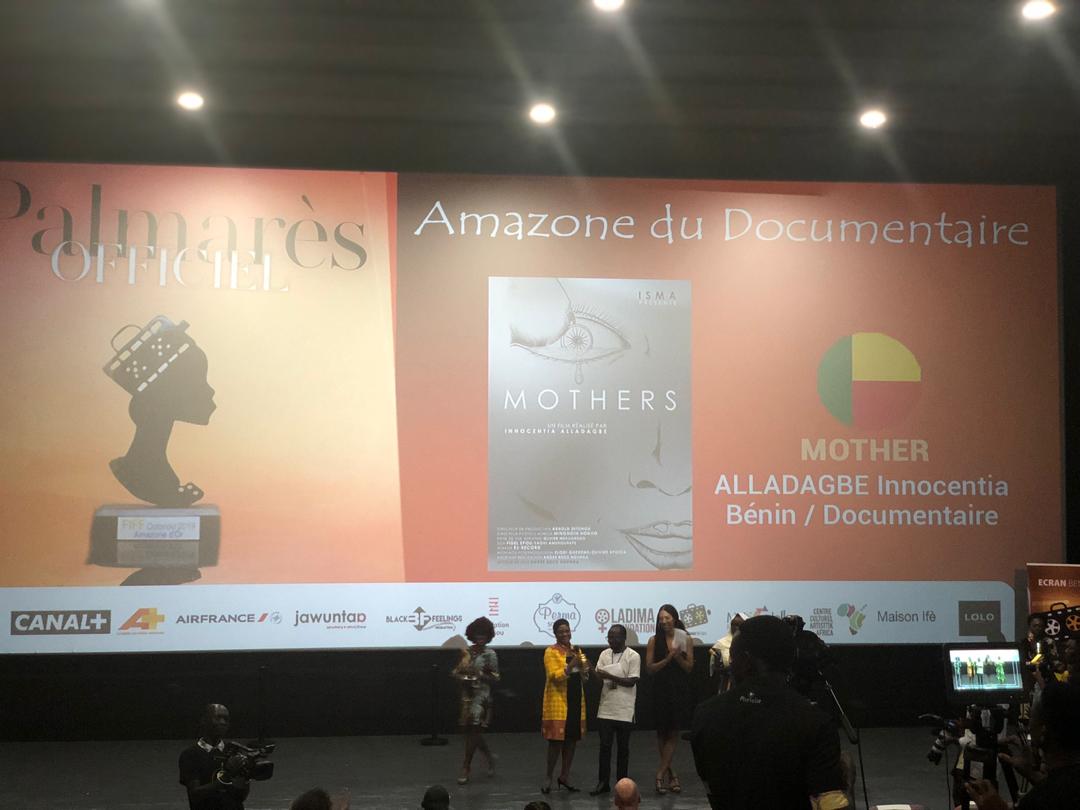 Et l'Amazone du Film documentaire revient à #Mothers #EducFilleMere Merci au #FIFFCOTONOU