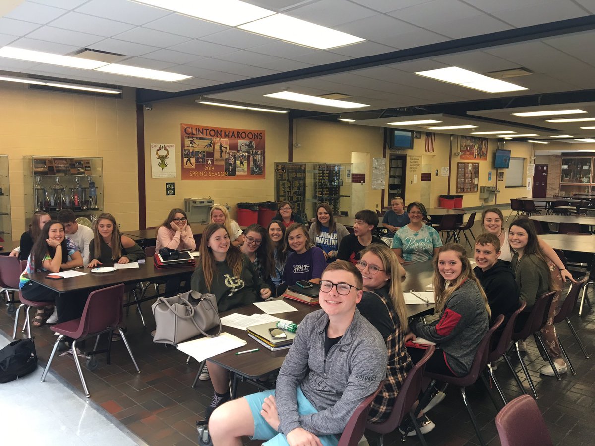 cwnett's tweet photo. The CHS Excel club will be out Friday night at the game. Help them out with donations so they can help the homeless. #MaroonPride https://t.co/22BbaPOrfX