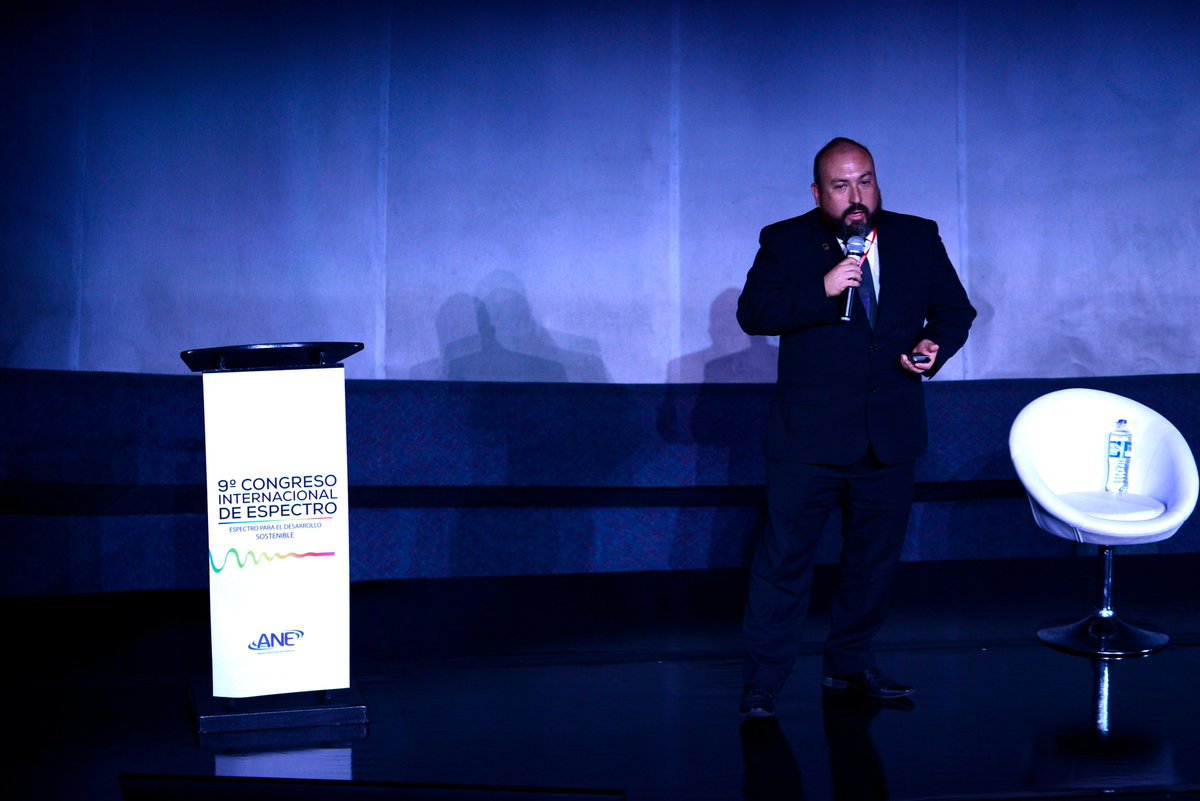 #CongresoANE "La RADIOASTRONOMÍA es hacer visible lo invisible."Julián Rodriguez – Universidad Industrial de Santander