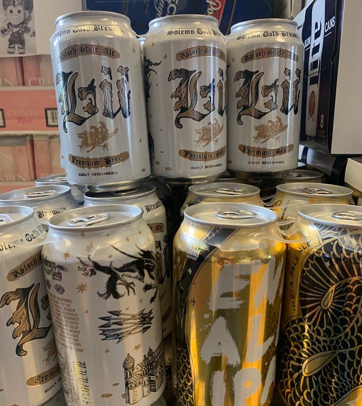 UALiquor's tweet photo. Solemn Oath 6 Packs

Remember, you're only as good as your word. A "solemn oath" is required to be a good, God fearing man. Just any any politician, as you know they always keep their campaign promises! 

#politicalpromises #taketheoath #beer #madison #wisconsindrinking https://t.co/qayreaL4MK